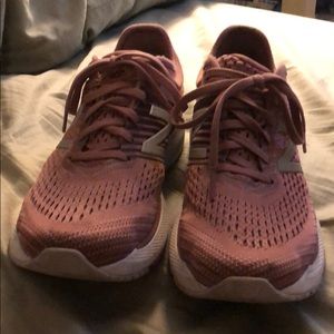 New Balance 860 v.10